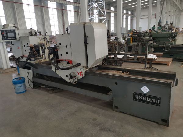 自動(dòng)銑槽機(jī)